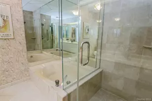 33 Club House Ct, Jericho, NY 11753 - Photo 26