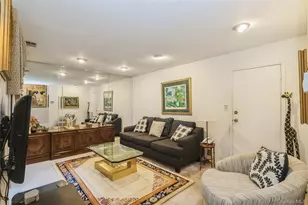 33 Club House Ct, Jericho, NY 11753 - Photo 6