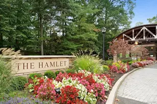 33 Club House Ct, Jericho, NY 11753 - Photo 38