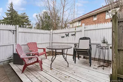 616 Duke Street, Westbury, NY 11590 - Photo 18