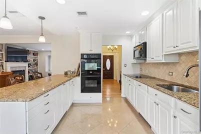 616 Duke Street, Westbury, NY 11590 - Photo 4