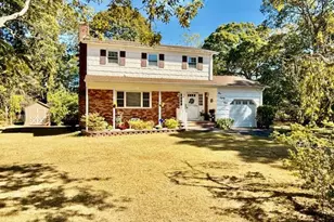 189 Beaver Dr, Mastic Beach, NY 11951 - Photo 2