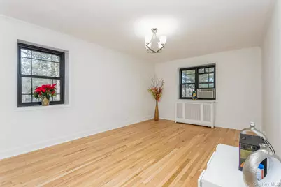 25 Manchester Road #B-23, Eastchester, NY 10709 - Photo 4