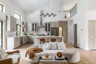 33 Betten Court, Saugerties, NY 12477 - Photo 2