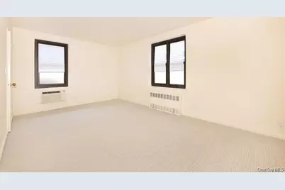 15 Hill Park Avenue #2-C, Great Neck, NY 11021 - Photo 12