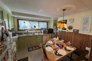 1800 Osborn Ave, Riverhead, NY 11901 - Photo 6