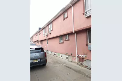 15818 85th Avenue, Jamaica, NY 11432 - Photo 4