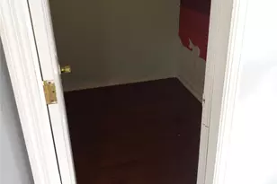 158-18 85th Ave, Jamaica, NY 11432 - Photo 18