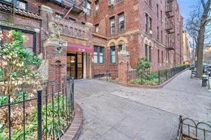 3720 81 Strret, Jackson Heights, NY 11372 - Photo 22