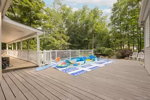 23 Sky Meadow Rd, Suffern, NY 10901 - Photo 22