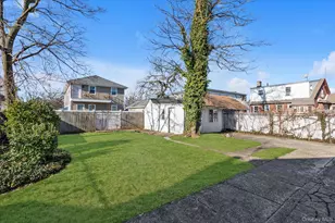 141-12 184th St, Springfield Gardens, NY 11413 - Photo 16