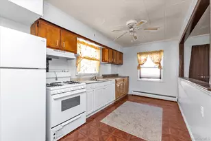 141-12 184th St, Springfield Gardens, NY 11413 - Photo 12