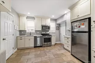 37 Central St, Huntington, NY 11743 - Photo 12