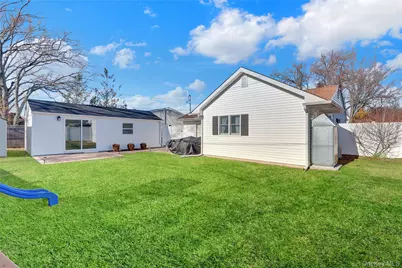 20 Collins Road, Glen Cove, NY 11542 - Photo 6