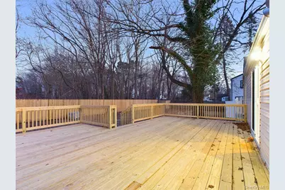 115 Clinton Avenue, Patchogue, NY 11772 - Photo 32