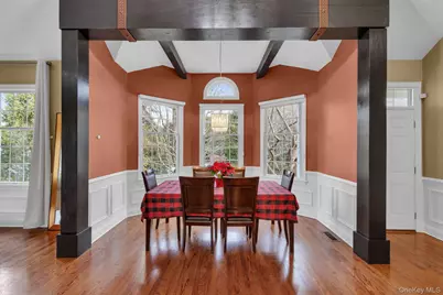 2 Bethpage Court, Cortlandt Manor, NY 10567 - Photo 8