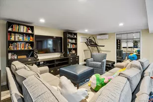 157-37 98th St, Howard Beach, NY 11414 - Photo 28