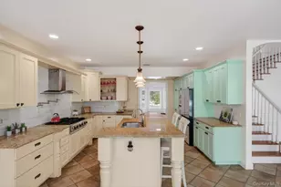 30 Alison Ct, Kingston, NY 12401 - Photo 8