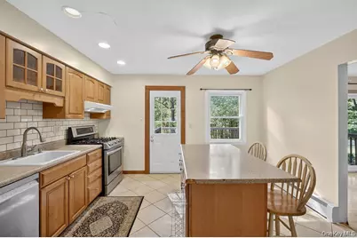 27 Jefferson Street, Highland Mills, NY 10930 - Photo 10