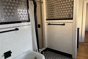 104-40 114th St, Jamaica, NY 11419 - Photo 14