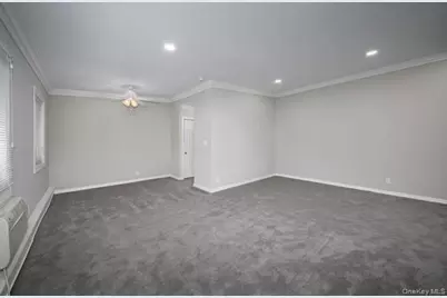 196A Jefferson Avenue #2D, Saint James, NY 11780 - Photo 4
