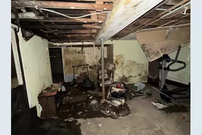 13526 219th Street, Springfield Gardens, NY 11413 - Photo 24