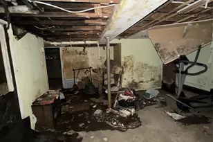 135-26 219th St, Springfield Gardens, NY 11413 - Photo 24