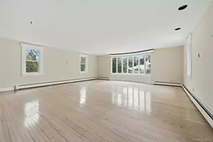 54 Cove Rd, Huntington, NY 11743 - Photo 20