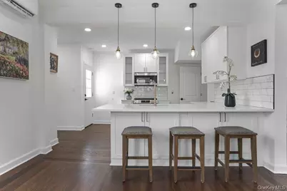 44 Alkamont Avenue, Scarsdale, NY 10583 - Photo 2