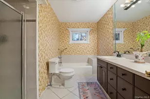 33 Fleets Cove Rd, Huntington, NY 11743 - Photo 22