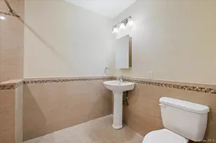 33 Fleets Cove Rd, Huntington, NY 11743 - Photo 32