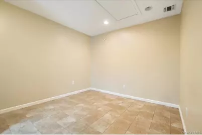 33 Fleets Cove Road, Huntington, NY 11743 - Photo 34