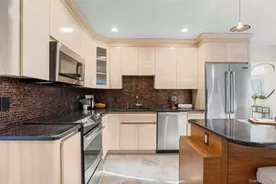 151 Hilburn Road, Scarsdale, NY 10583 - Photo 10