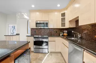 151 Hilburn Rd, Scarsdale, NY 10583 - Photo 12