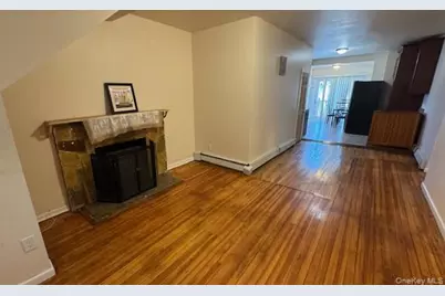 25 Tibbits Avenue, White Plains, NY 10606 - Photo 16