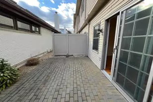 50 Sintsink Dr E, Port Washington, NY 11050 - Photo 8