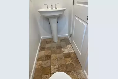 50 Sintsink Drive E #6, Port Washington, NY 11050 - Photo 2