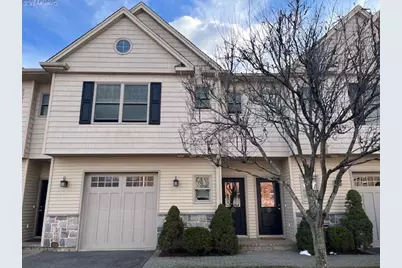 50 Sintsink Drive E #6, Port Washington, NY 11050 - Photo 1