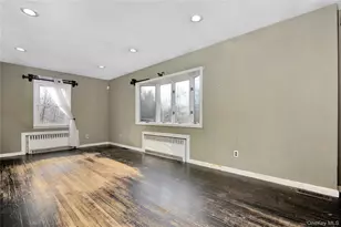 12 Summerset Dr, Smithtown, NY 11787 - Photo 22