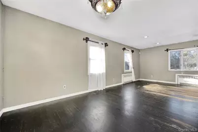 12 Summerset Drive, Smithtown, NY 11787 - Photo 28