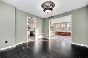 12 Summerset Dr, Smithtown, NY 11787 - Photo 30