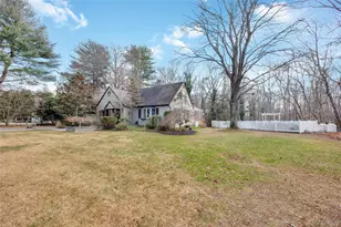 12 Summerset Dr, Smithtown, NY 11787 - Photo 6