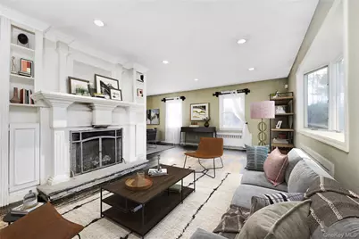 12 Summerset Drive, Smithtown, NY 11787 - Photo 18