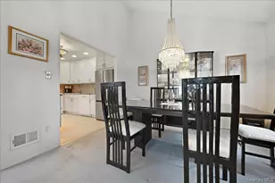 47 Balsam Ct, Wantagh, NY 11793 - Photo 6