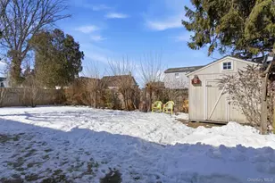 175 Van Buren St, West Babylon, NY 11704 - Photo 24