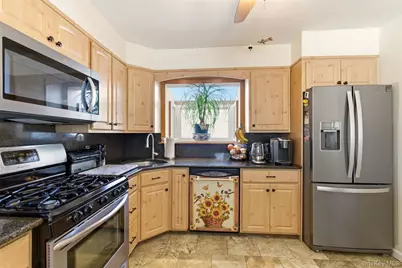 175 Van Buren Street, West Babylon, NY 11704 - Photo 10