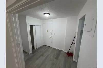 83-30 Vietor Avenue #323, Elmhurst, NY 11373 - Photo 2