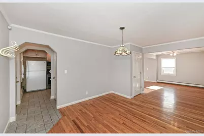 3042 Lowell Avenue, Wantagh, NY 11793 - Photo 12