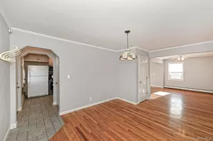 3042 Lowell Ave, Wantagh, NY 11793 - Photo 12