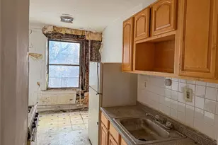 34-56 70th St, Jackson Heights, NY 11372 - Photo 2